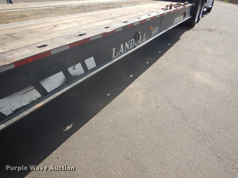 image for item GH9576 2000 Landoll 660 tilt deck equipment trailer
