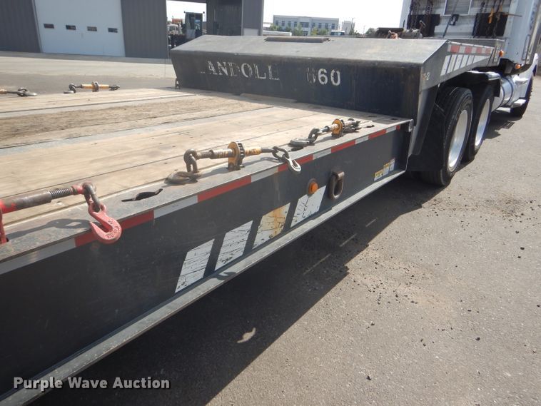 image for item GH9576 2000 Landoll 660 tilt deck equipment trailer