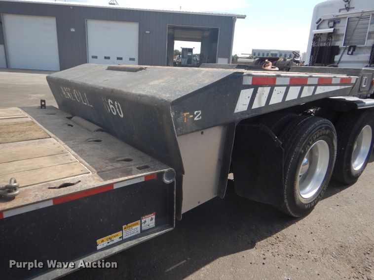 image for item GH9576 2000 Landoll 660 tilt deck equipment trailer