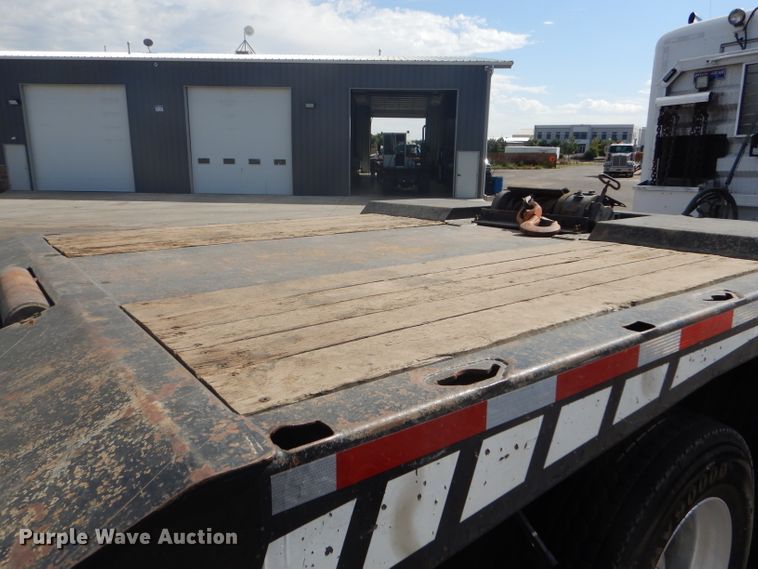 image for item GH9576 2000 Landoll 660 tilt deck equipment trailer