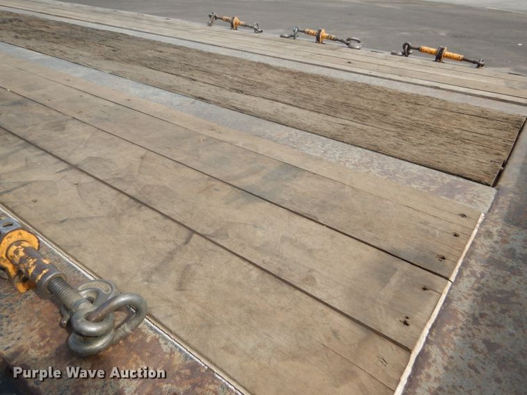 image for item GH9576 2000 Landoll 660 tilt deck equipment trailer