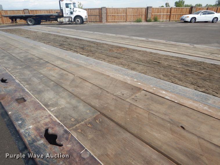 image for item GH9576 2000 Landoll 660 tilt deck equipment trailer