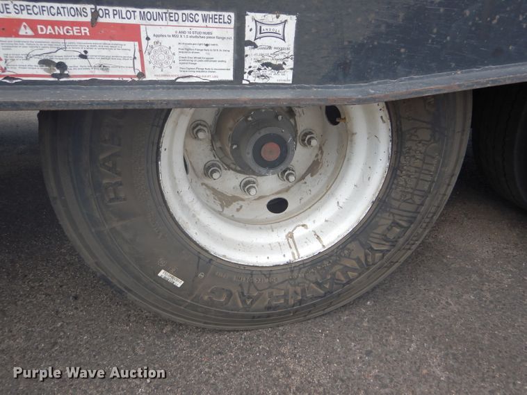 image for item GH9576 2000 Landoll 660 tilt deck equipment trailer