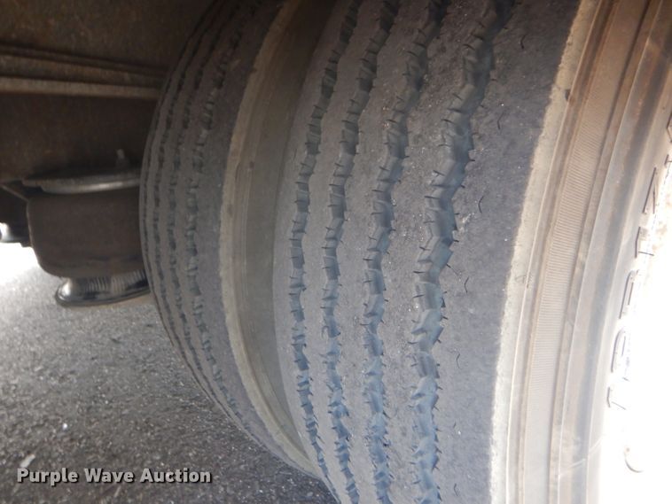 image for item GH9576 2000 Landoll 660 tilt deck equipment trailer