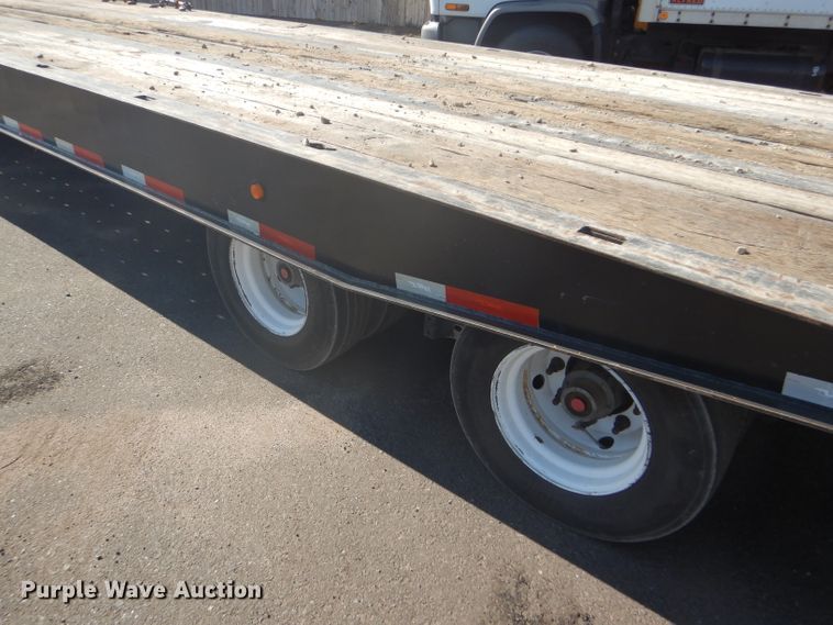 image for item GH9577 2013 Talbert 3553TA tilt deck equipment trailer