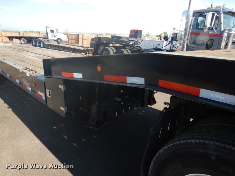 image for item GH9577 2013 Talbert 3553TA tilt deck equipment trailer
