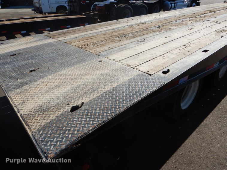 image for item GH9577 2013 Talbert 3553TA tilt deck equipment trailer