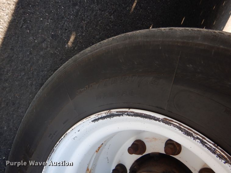 image for item GH9577 2013 Talbert 3553TA tilt deck equipment trailer