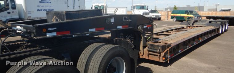 image for item GH9578 2002 Eager Beaver 55 GLS lowboy equipment trailer
