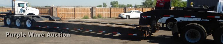 image for item GH9578 2002 Eager Beaver 55 GLS lowboy equipment trailer