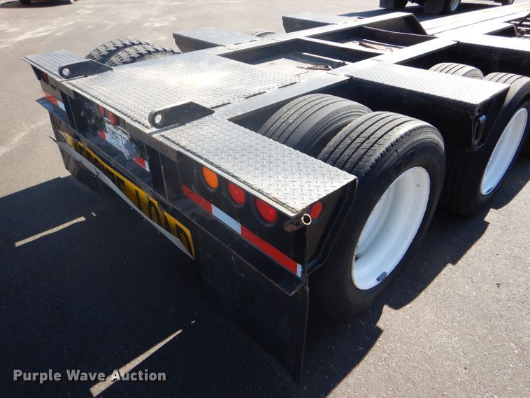 image for item GH9578 2002 Eager Beaver 55 GLS lowboy equipment trailer