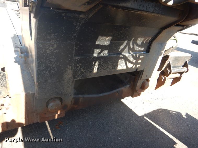 image for item GH9578 2002 Eager Beaver 55 GLS lowboy equipment trailer