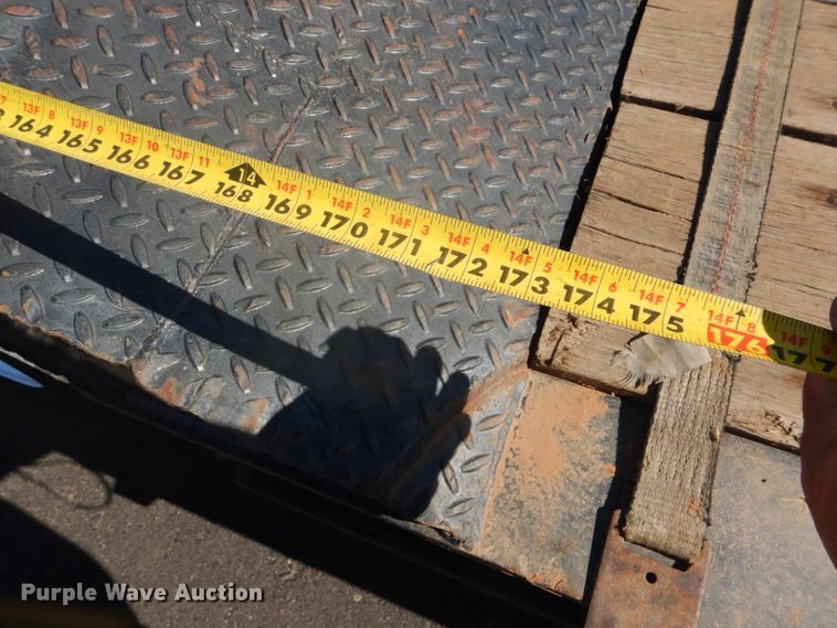 image for item GH9578 2002 Eager Beaver 55 GLS lowboy equipment trailer