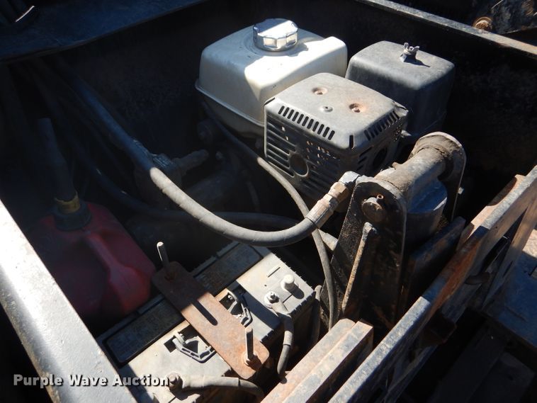 image for item GH9578 2002 Eager Beaver 55 GLS lowboy equipment trailer