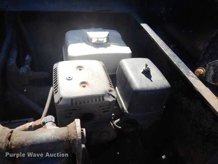 image for item GH9578 2002 Eager Beaver 55 GLS lowboy equipment trailer