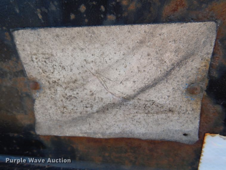 image for item GH9578 2002 Eager Beaver 55 GLS lowboy equipment trailer