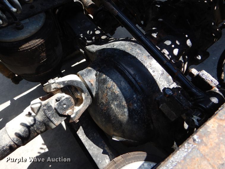 image for item GH9602 2010 Kenworth T800 semi truck