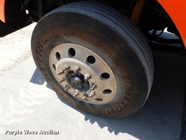 image for item GH9602 2010 Kenworth T800 semi truck