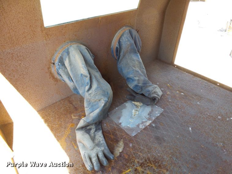 image for item DA3624 Trinco 48x36/BP sandblaster kit