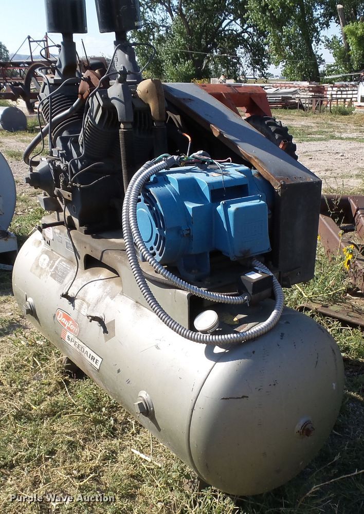 image for item DA3640 Dayton-Speedaire 3Z413 air compressor