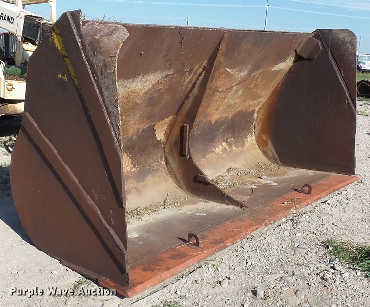 image for item DA3642 130"W loader bucket