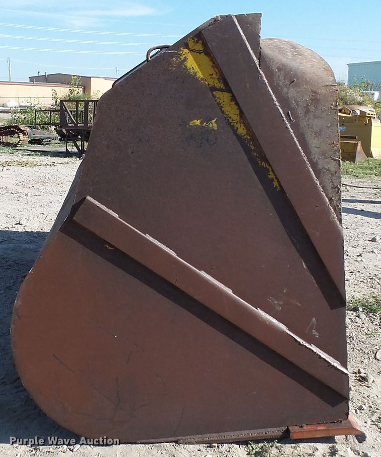 image for item DA3642 130"W loader bucket