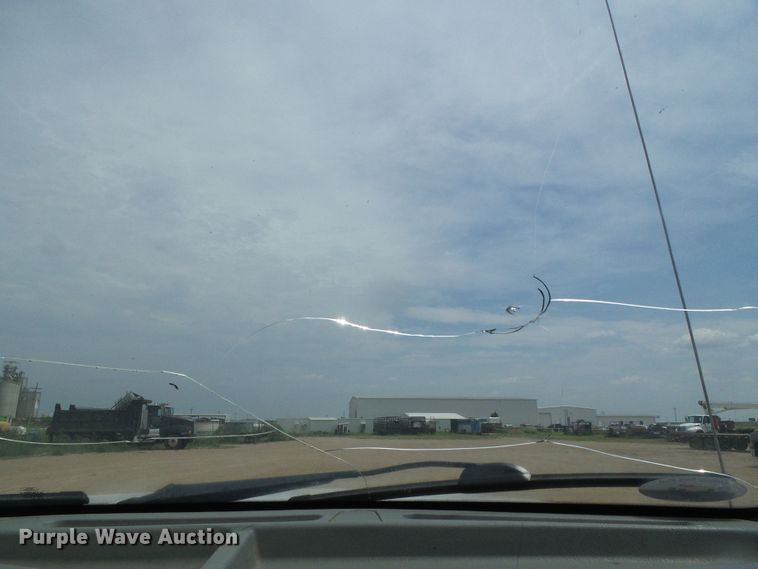 image for item DC5065 2007 Ford F250 Super Duty XL SuperCab flatbed pickup truck