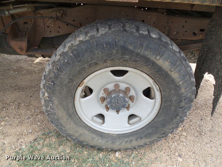 image for item DC5065 2007 Ford F250 Super Duty XL SuperCab flatbed pickup truck