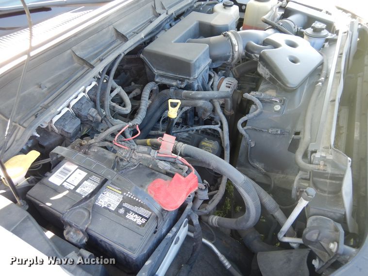 image for item DC8682 2013 Ford F250 Super Duty  utility bed pickup truck