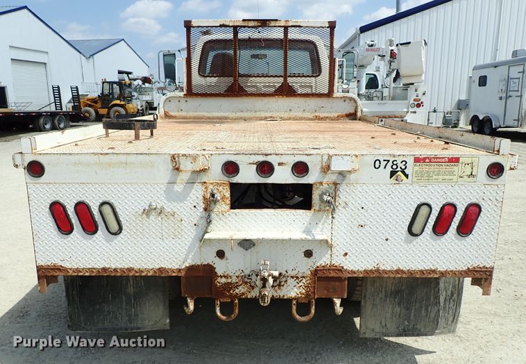 image for item DE0955 1995 Ford F800 flatbed truck