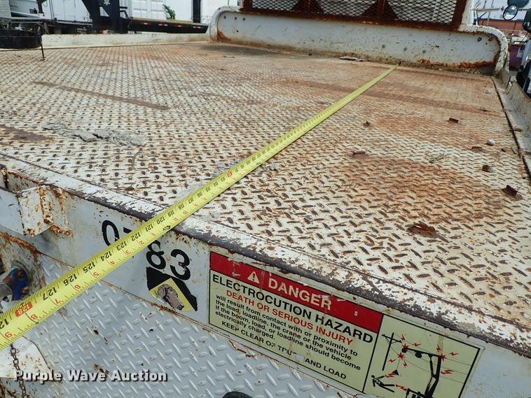 image for item DE0955 1995 Ford F800 flatbed truck