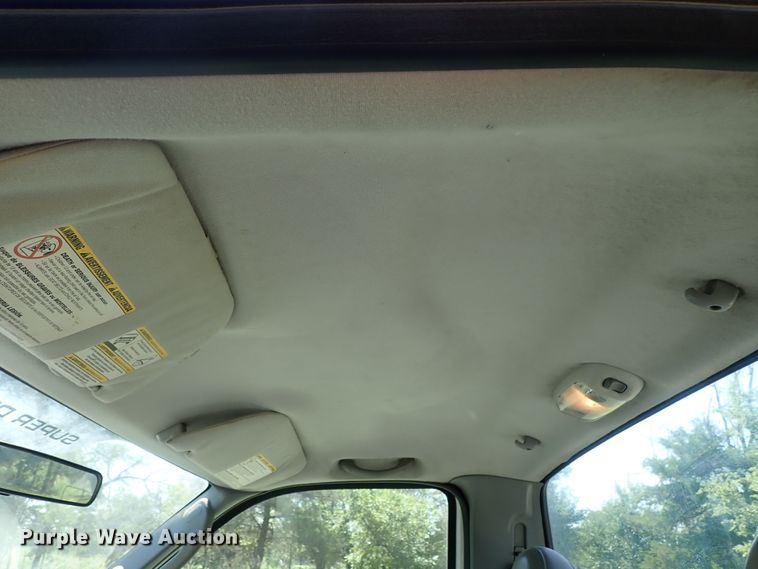 image for item DE1030 2005 Ford F350 Super Duty pickup truck