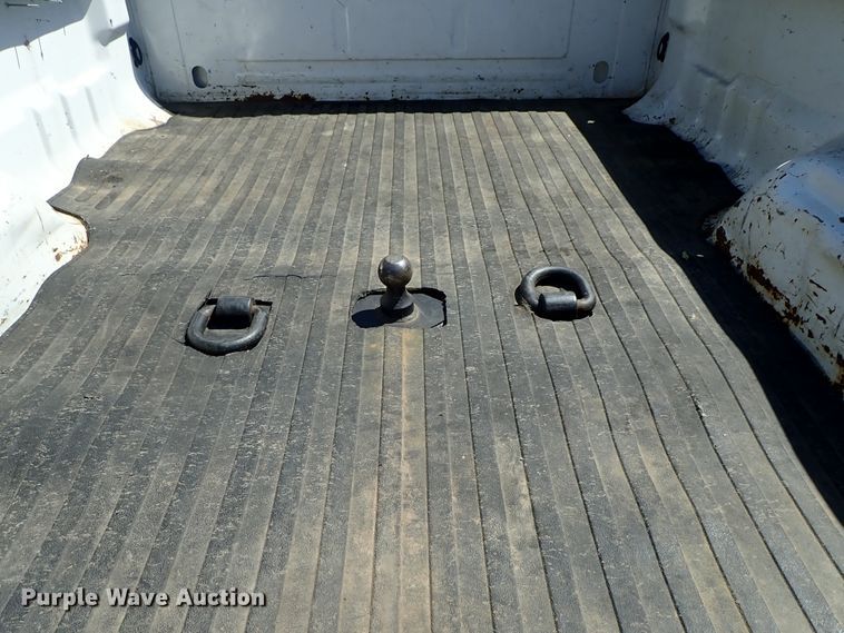 image for item DE1030 2005 Ford F350 Super Duty pickup truck