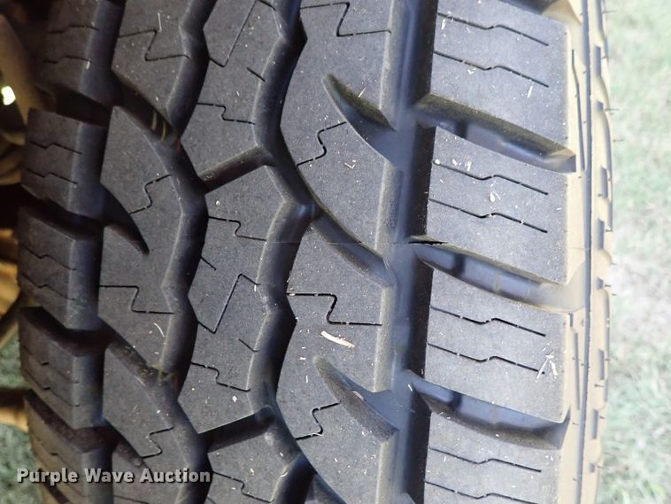 image for item DE1030 2005 Ford F350 Super Duty pickup truck