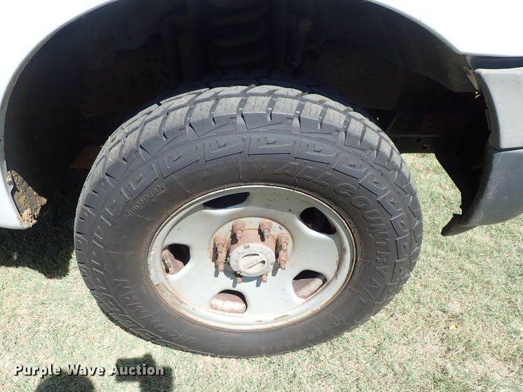 image for item DE1030 2005 Ford F350 Super Duty pickup truck