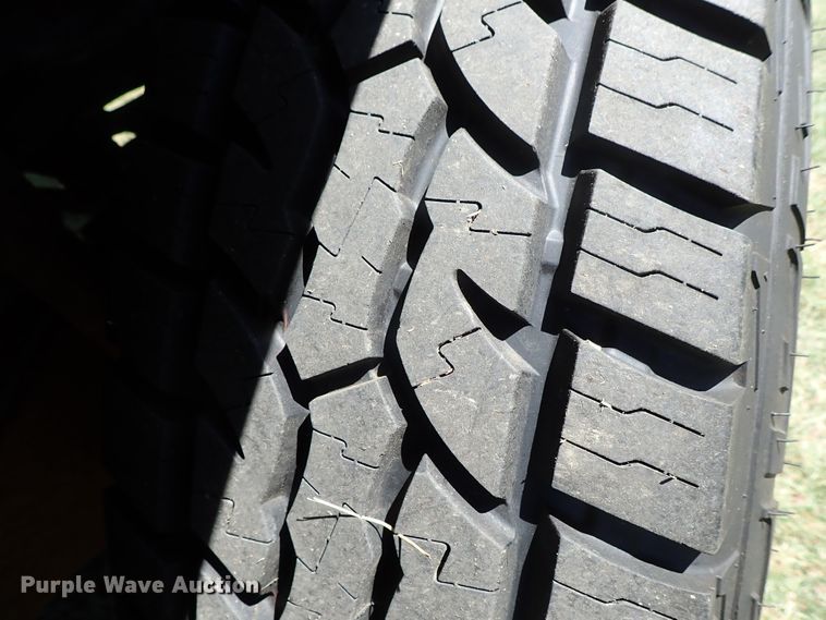 image for item DE1030 2005 Ford F350 Super Duty pickup truck