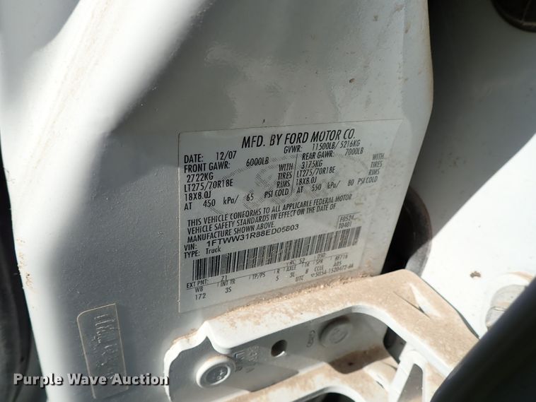 image for item DE5530 2008 Ford F350 Super Duty Crew Cab pickup truck cab and chassis