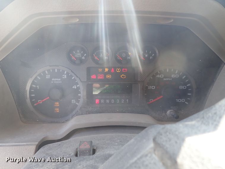 image for item DE5530 2008 Ford F350 Super Duty Crew Cab pickup truck cab and chassis