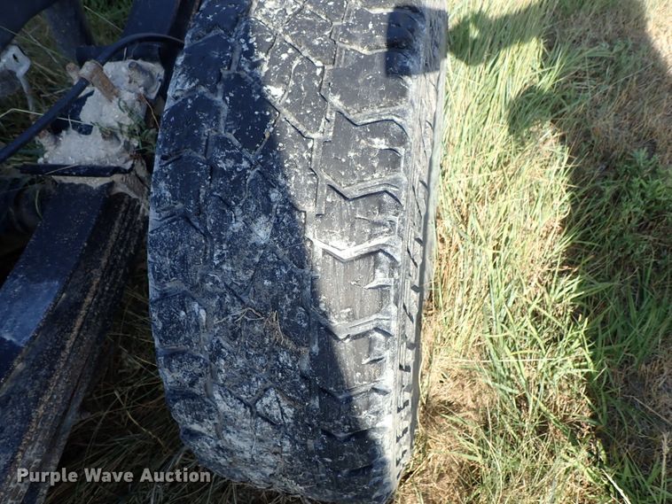 image for item DE5530 2008 Ford F350 Super Duty Crew Cab pickup truck cab and chassis