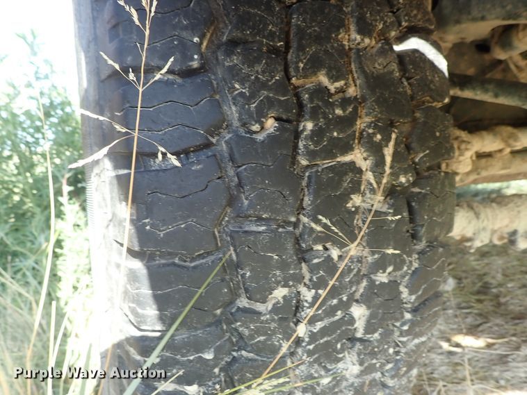 image for item DE5530 2008 Ford F350 Super Duty Crew Cab pickup truck cab and chassis