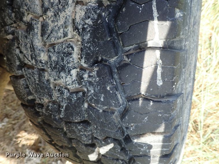 image for item DE5530 2008 Ford F350 Super Duty Crew Cab pickup truck cab and chassis