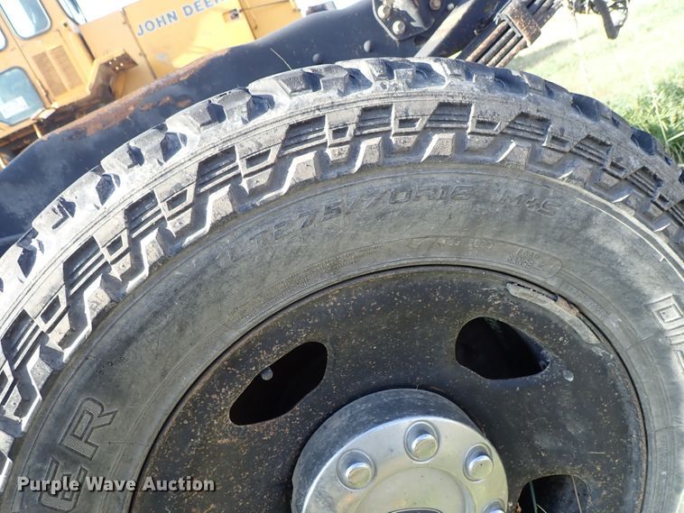 image for item DE5530 2008 Ford F350 Super Duty Crew Cab pickup truck cab and chassis