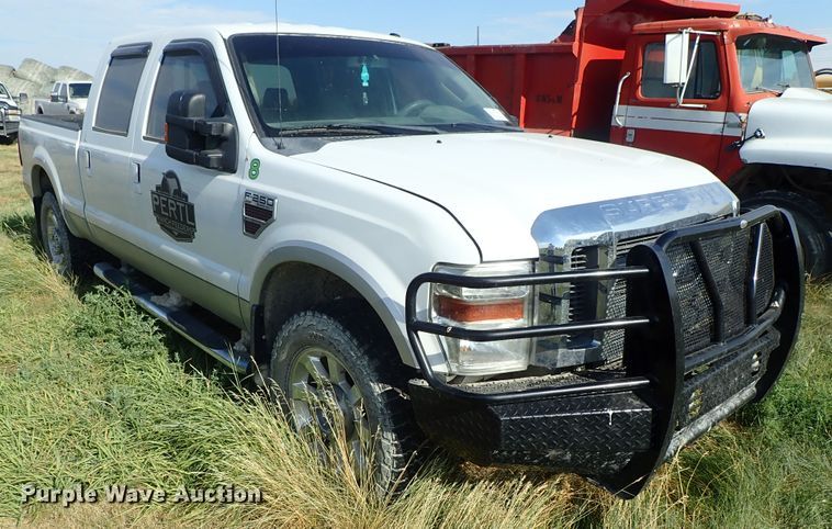 image for item DE5531 2010 Ford F250 Super Duty Crew Cab pickup truck