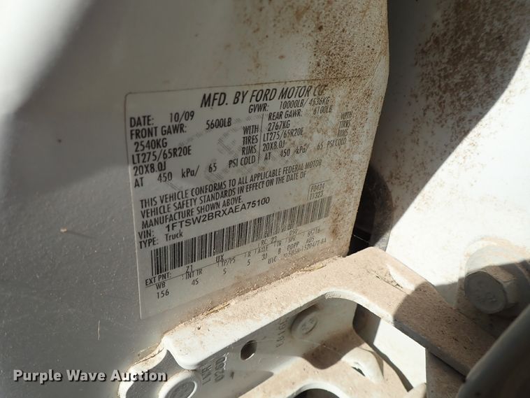 image for item DE5531 2010 Ford F250 Super Duty Crew Cab pickup truck