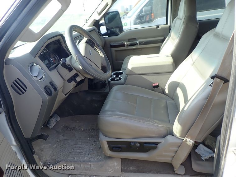 image for item DE5531 2010 Ford F250 Super Duty Crew Cab pickup truck