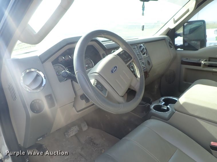 image for item DE5531 2010 Ford F250 Super Duty Crew Cab pickup truck