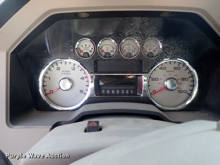 image for item DE5531 2010 Ford F250 Super Duty Crew Cab pickup truck