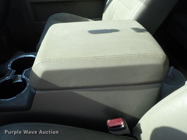 image for item DE5531 2010 Ford F250 Super Duty Crew Cab pickup truck