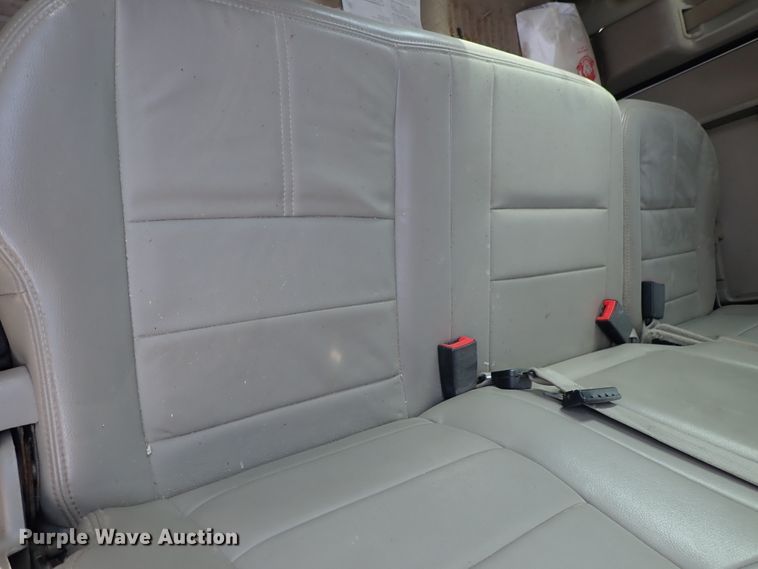 image for item DE5531 2010 Ford F250 Super Duty Crew Cab pickup truck