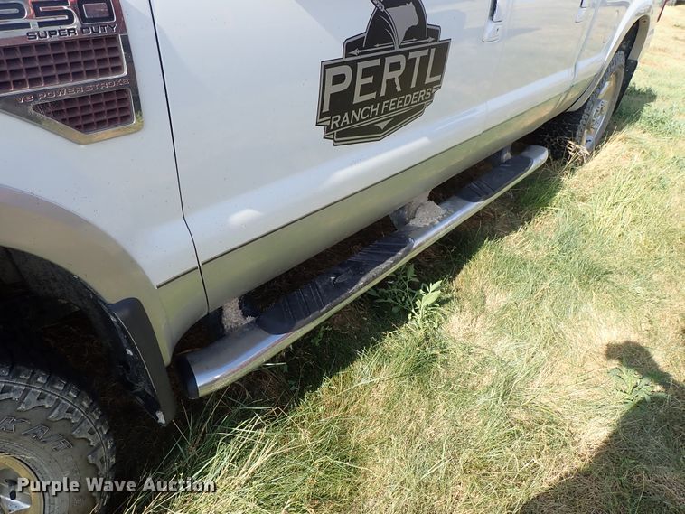 image for item DE5531 2010 Ford F250 Super Duty Crew Cab pickup truck